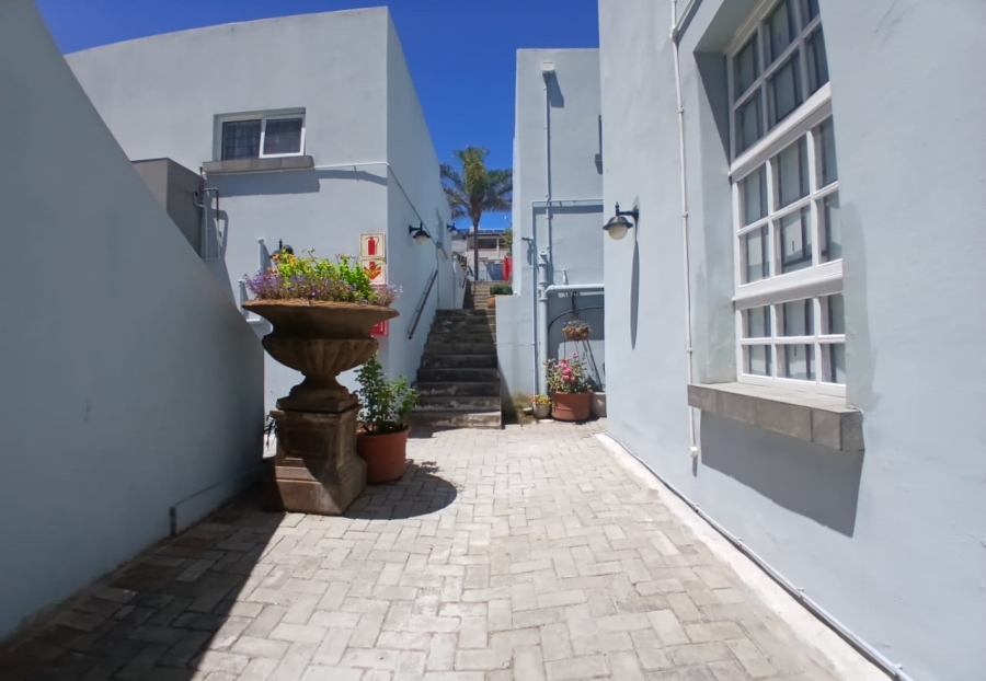 2 Bedroom Property for Sale in Mossel Bay Central Western Cape
